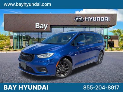 Used 2021 Chrysler Pacifica Touring-L w/ Premium & Safety Sphere Group