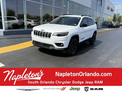 Used 2023 Jeep Cherokee Altitude Lux