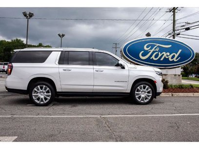 Used 2021 Chevrolet Suburban High Country w/ Premium Package 2