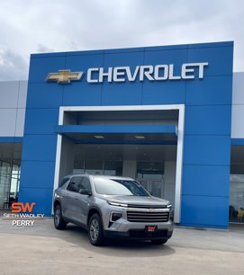 New 2025 Chevrolet Traverse LT w/ Enhanced Driving Package