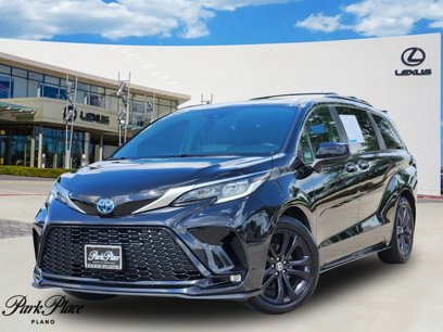 Used 2022 Toyota Sienna XSE