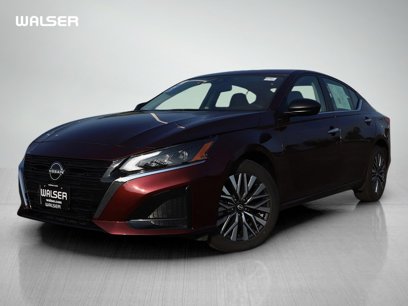 Used 2024 Nissan Altima 2.5 SV