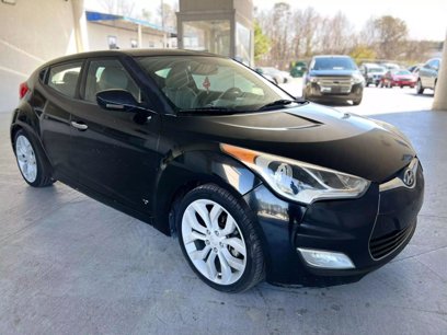 Used 2013 Hyundai Veloster w/ Style Pkg