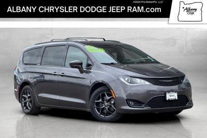Used 2019 Chrysler Pacifica Touring-L Plus w/ S Appearance Package