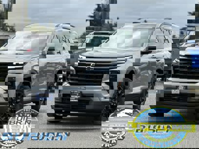 New 2025 Chevrolet Traverse LT w/ Midnight/Sport Edition