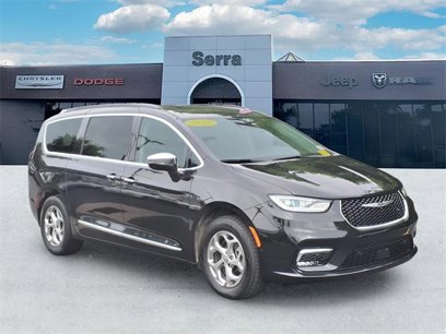 Used 2022 Chrysler Pacifica Limited