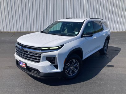 New 2025 Chevrolet Traverse LT w/ Driver Confidence Package