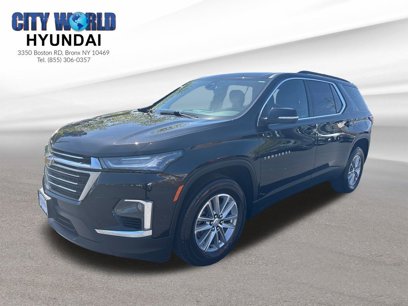 Used 2022 Chevrolet Traverse LT