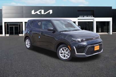 New 2025 Kia Soul LX