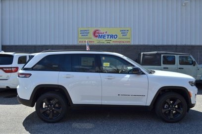 New 2025 Jeep Grand Cherokee Altitude