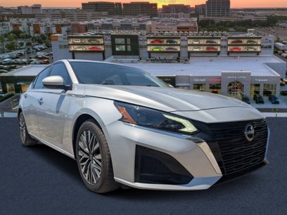 Used 2023 Nissan Altima 2.5 SV