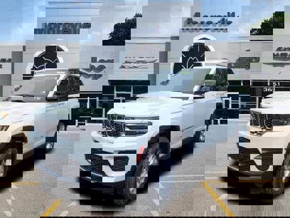 New 2025 Jeep Grand Cherokee Laredo X w/ Luxury Tech Group I