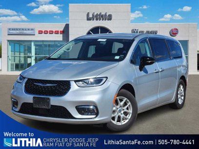 Used 2024 Chrysler Pacifica Touring-L