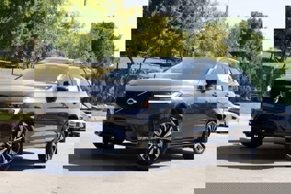 New 2025 Volvo XC60 B5 Core w/ Climate Package