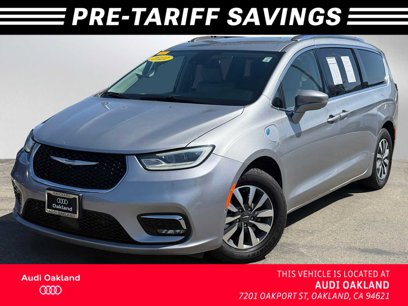 Used 2021 Chrysler Pacifica Touring-L