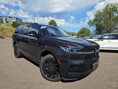New 2025 Lincoln Navigator Reserve w/ Jet Appearance Package