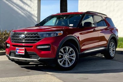 New 2024 Ford Explorer XLT w/ Equipment Group 202A