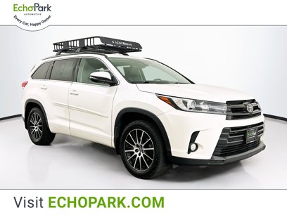 Used 2018 Toyota Highlander SE