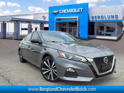 Used 2022 Nissan Altima 2.5 SR