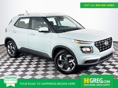 Used 2025 Hyundai Venue SEL