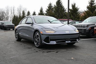 New 2025 Hyundai Ioniq 6 SEL