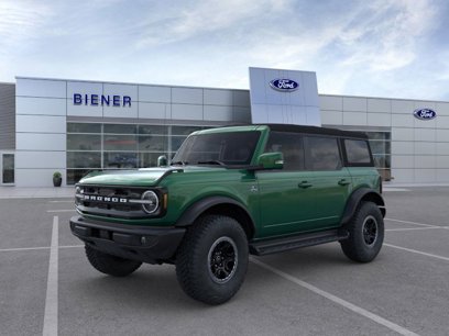New 2025 Ford Bronco Outer Banks w/ Sasquatch Package