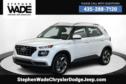 Used 2023 Hyundai Venue SEL w/ Cargo Package