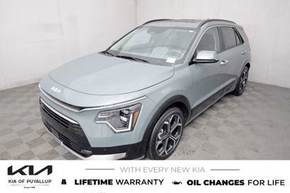 New 2025 Kia Niro SX Touring