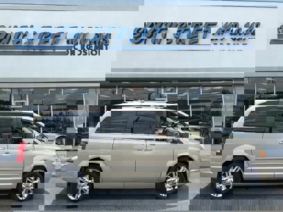 Used 2008 Chrysler Town & Country Limited