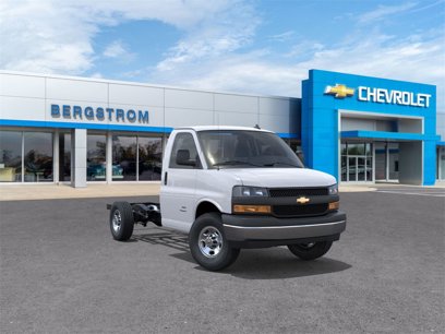 New 2025 Chevrolet Express 3500 w/ Power Convenience Package