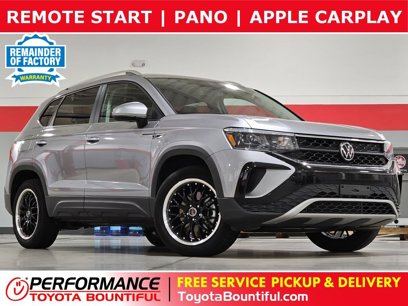 Used 2023 Volkswagen Taos SE w/ Panoramic Sunroof Package