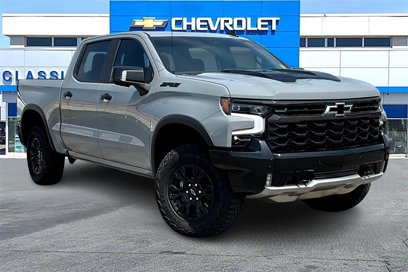 New 2025 Chevrolet Silverado 1500 ZR2 w/ Technology Package