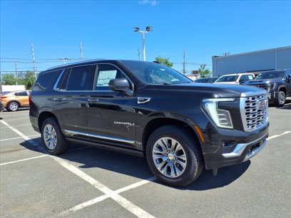 New 2025 GMC Yukon Denali w/ Sun & Power Step Package