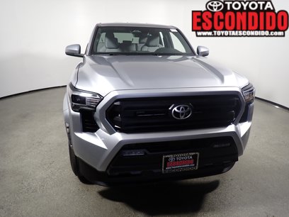 New 2025 Toyota Tacoma SR5