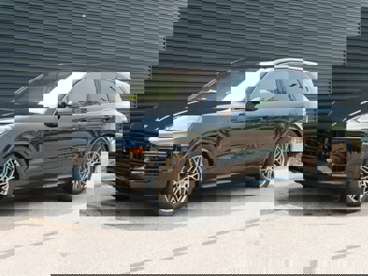 New 2025 Porsche Cayenne Turbo