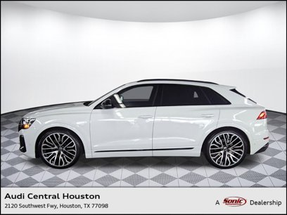 New 2025 Audi SQ8 Prestige
