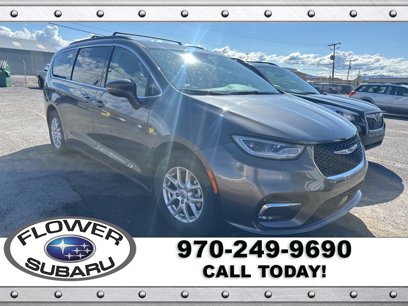 Used 2022 Chrysler Pacifica Touring-L