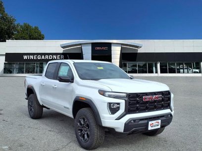 New 2025 GMC Canyon Elevation w/ Convenience Package