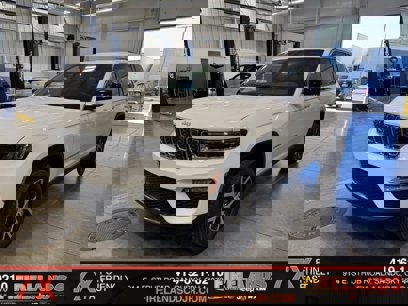 New 2024 Jeep Grand Cherokee Limited w/ Trailer Tow Package