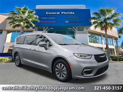 Used 2021 Chrysler Pacifica Touring-L