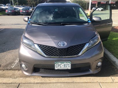 Used 2015 Toyota Sienna SE