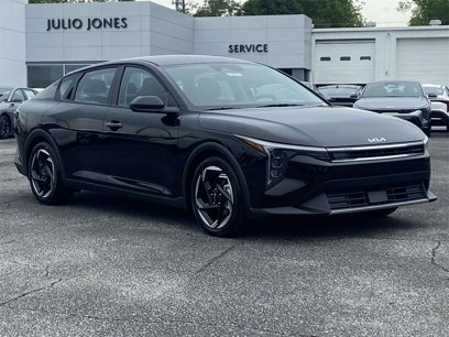 New 2025 Kia K4 EX