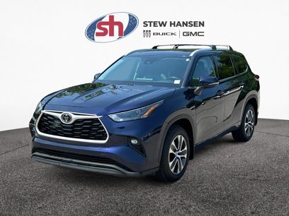 Used 2022 Toyota Highlander XLE