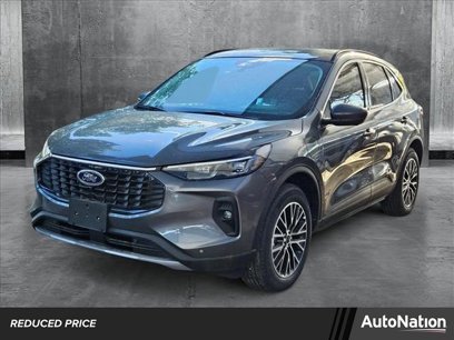 New 2025 Ford Escape SE w/ PHEV Premium Package