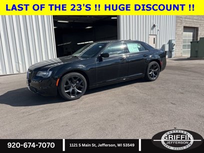 New 2023 Chrysler 300 Touring w/ Safetytec Plus Group