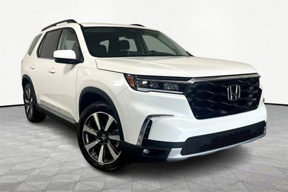 Used 2025 Honda Pilot Touring