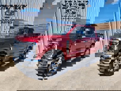 New 2025 Ford F250 Lariat w/ Chrome Package