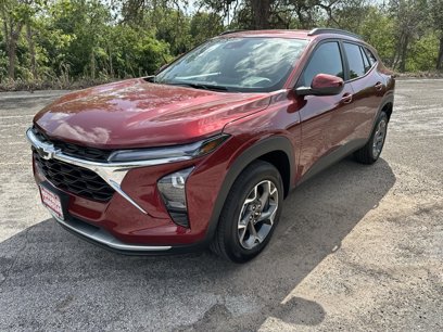 New 2025 Chevrolet Trax LT w/ Driver Confidence Package