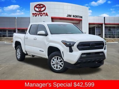 New 2024 Toyota Tacoma SR5