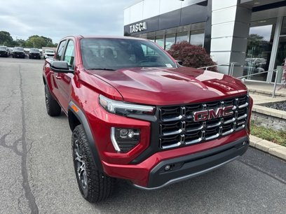 New 2025 GMC Canyon AT4